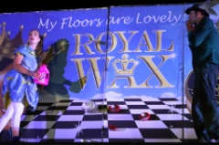 Alice on the Run 50 * 6240 x 4160 * (8.12MB)